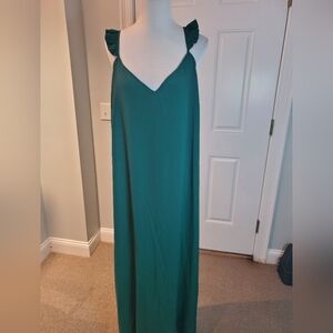 Elegant Emerald Green Sheath Dress With Ruffle-Strap Maxi Length